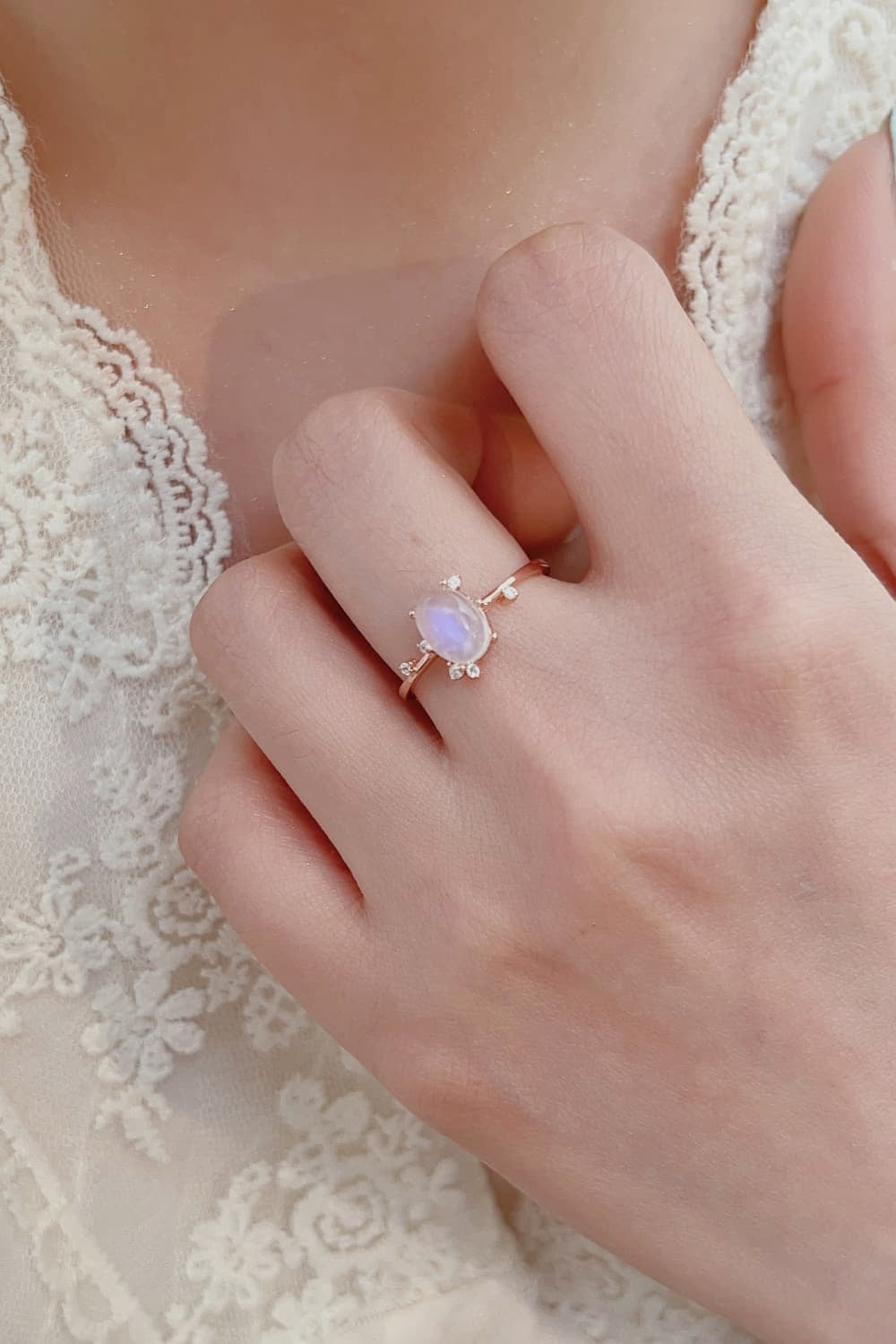 High Quality Natural Moonstone 925 Sterling Silver Ring Rose Gold 83bd7a80eec54a6990c1c4e72b9256fa-Max Trendsi