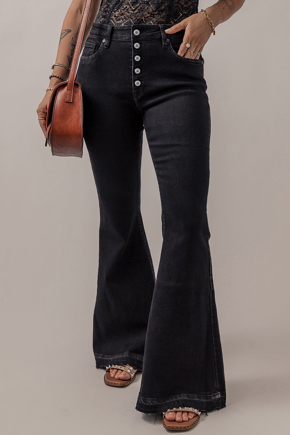 Button-Fly Flare Jeans with Pockets Dark b1a7cb90-d73f-43c8-ae65-37b65ccdc1cb-Max Trendsi
