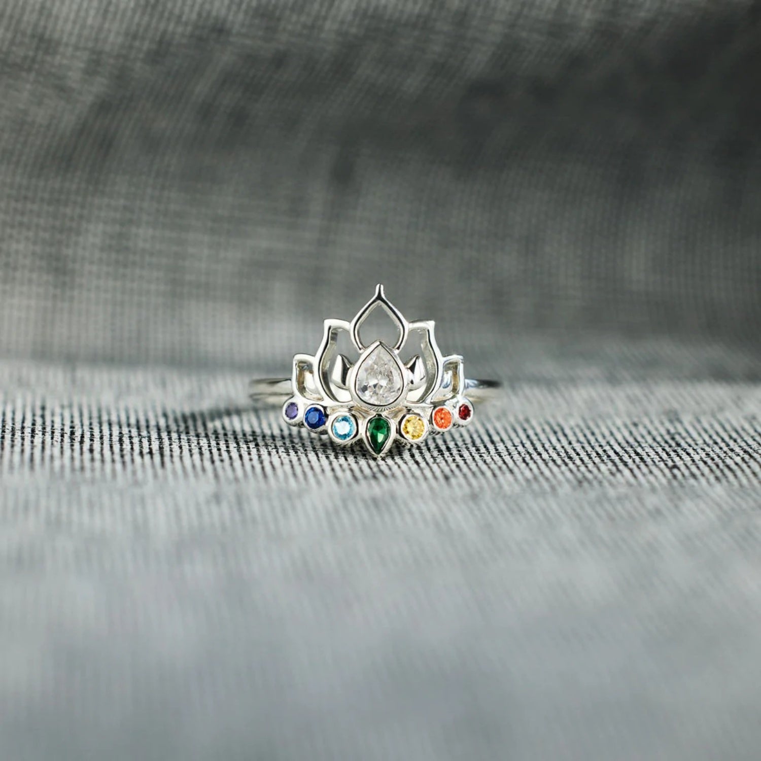 925 Sterling Silver Inlaid Zircon Lotus Shape Ring Silver c0bbc790-8ae4-4502-b1b6-37cf80b75f30-Max Trendsi
