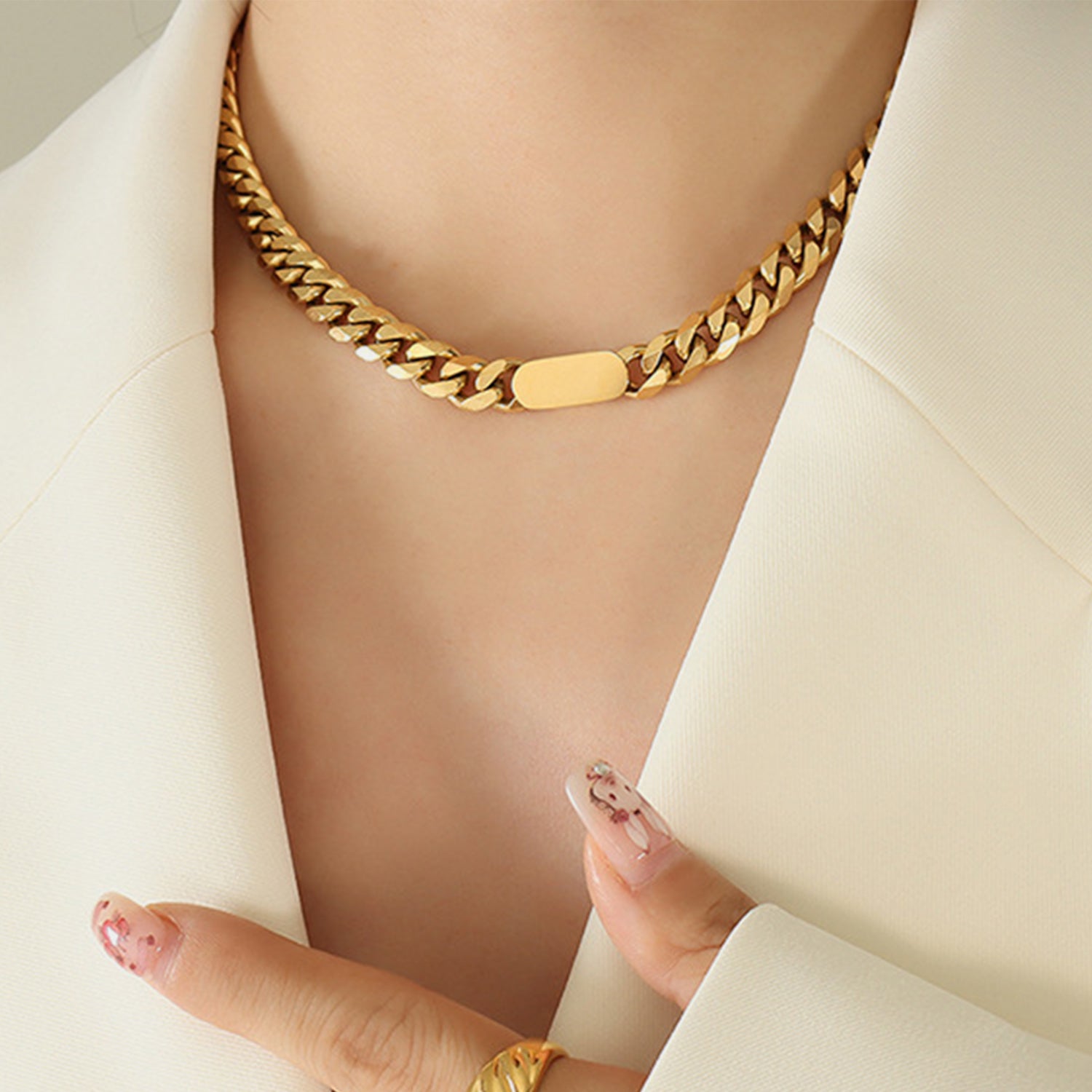 Glownestbest ® | 18K Gold-Plated Chain Necklace Gold One Size e1e89de1-b7a7-486f-a991-d5f7d9b0d6ee-Max Glownestbest