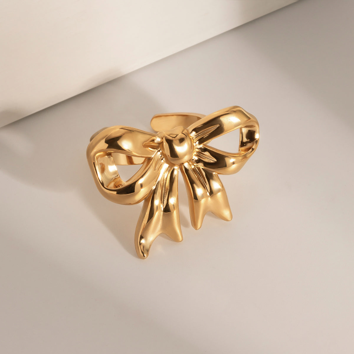 18K Gold-Plated Stainless Steel Bow Ring 00677195-d8b2-4f98-9896-d784a777b16e-Max Trendsi