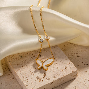 18K Gold Exquisite Fashion Butterfly Inlaid Diamond Design Versatile Necklace 010555e9-daff-4ce4-9865-1beb929e687d Artshiney