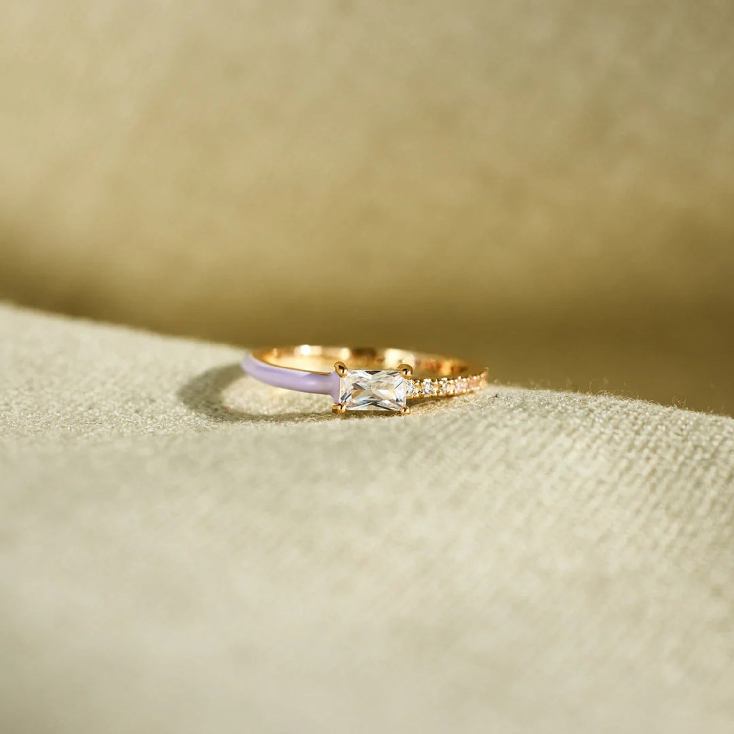 Heart Shape Inlaid Zircon Enamel Ring 02e92887-4167-4bc7-9032-5af97e5507f2-Max Trendsi