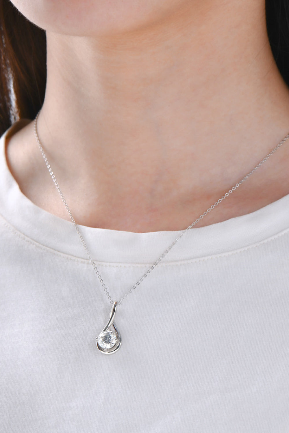 2 Carat Moissanite 925 Sterling Silver Necklace 0401d46a8c1541dfac9a874438d521d4-Max Trendsi