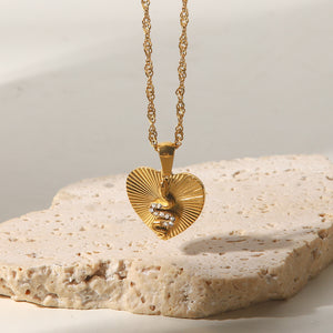 18K Gold Exquisite Compass Snake Inlaid Zircon Design Light Luxury Style Necklace 05ca2bd0-bbb7-4e7b-9a2e-44898b1e558b Artshiney