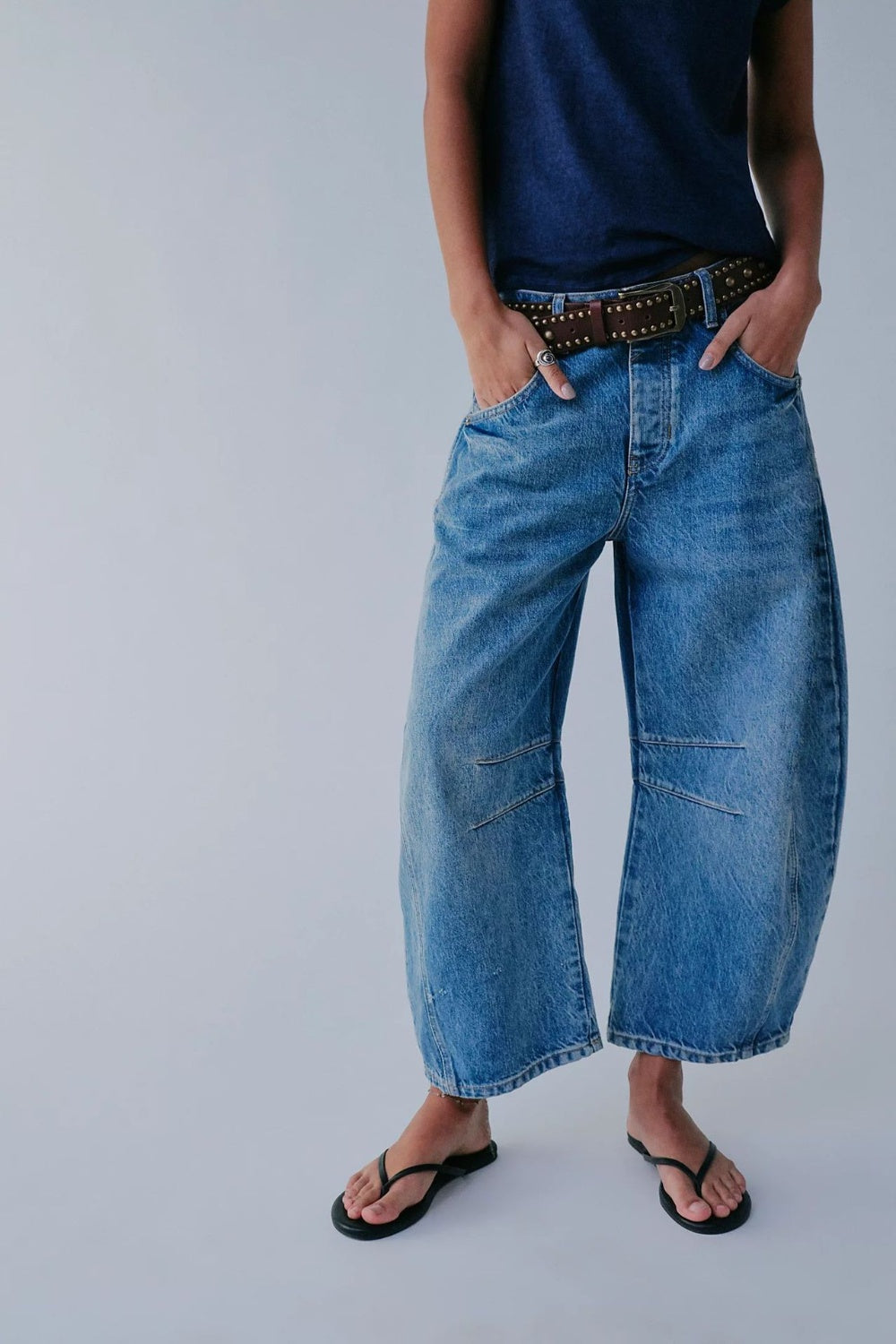 Wide Leg Jeans with Pockets 07d667ce-b500-48b8-aaa2-184524fa7ec1-Max Trendsi