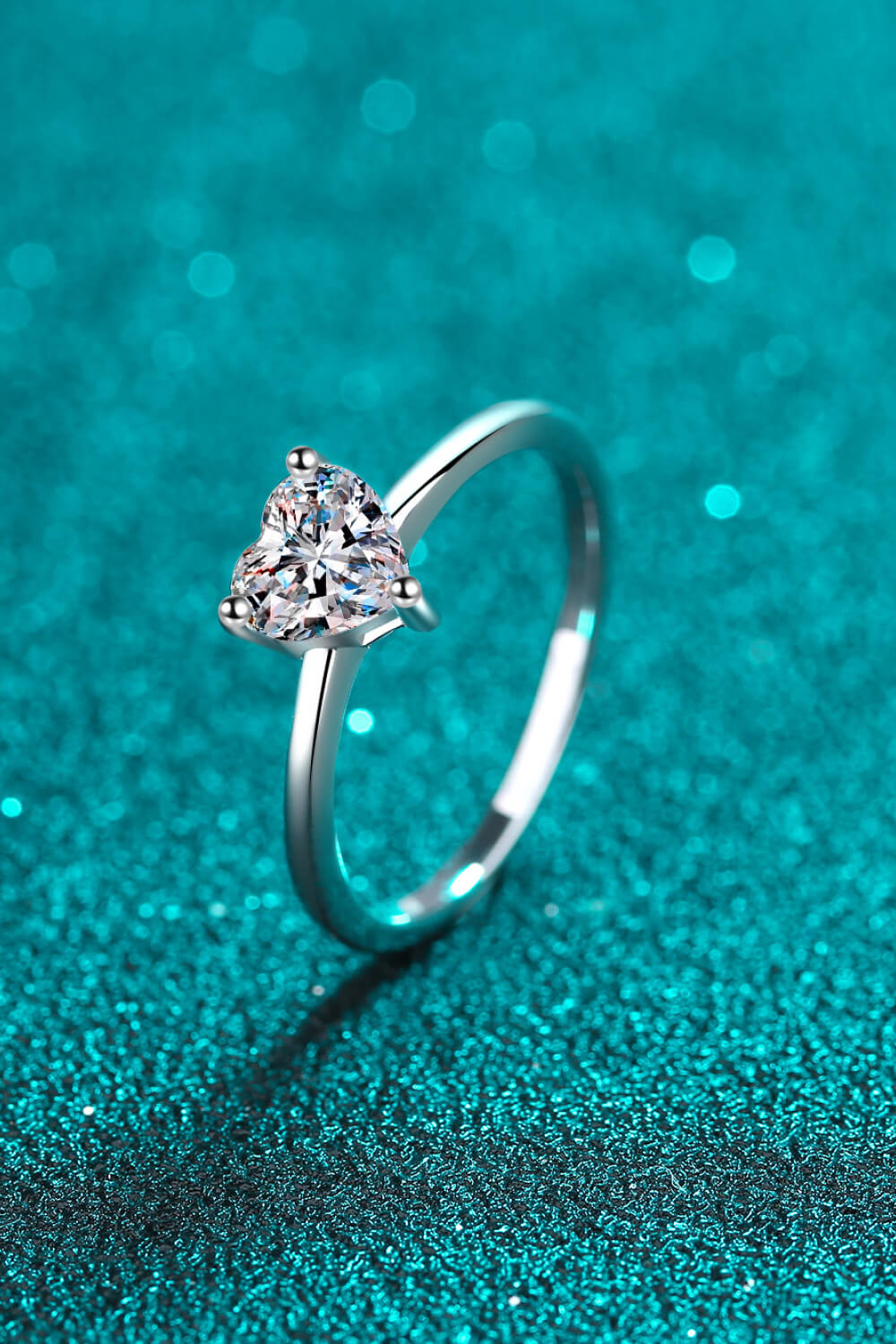 925 Sterling Silver Heart-Shaped Moissanite Solitaire Ring 0cdebe3b91544398b4e8d53c7ca2c170-Max Trendsi