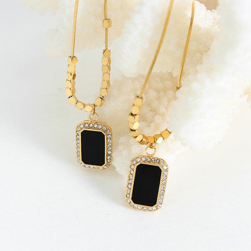 18K gold fashionable simple irregular baguette gem-set diamond and geometric square design versatile necklace 167d52f4-338b-4b1a-a05e-62c80b9d217d Artshiney