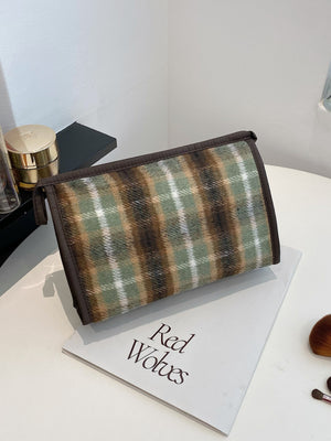 Contrast Plaid Clutch with Zipper 16d4b177-25ea-4ebe-a9c2-73b2965496ec-Max Trendsi
