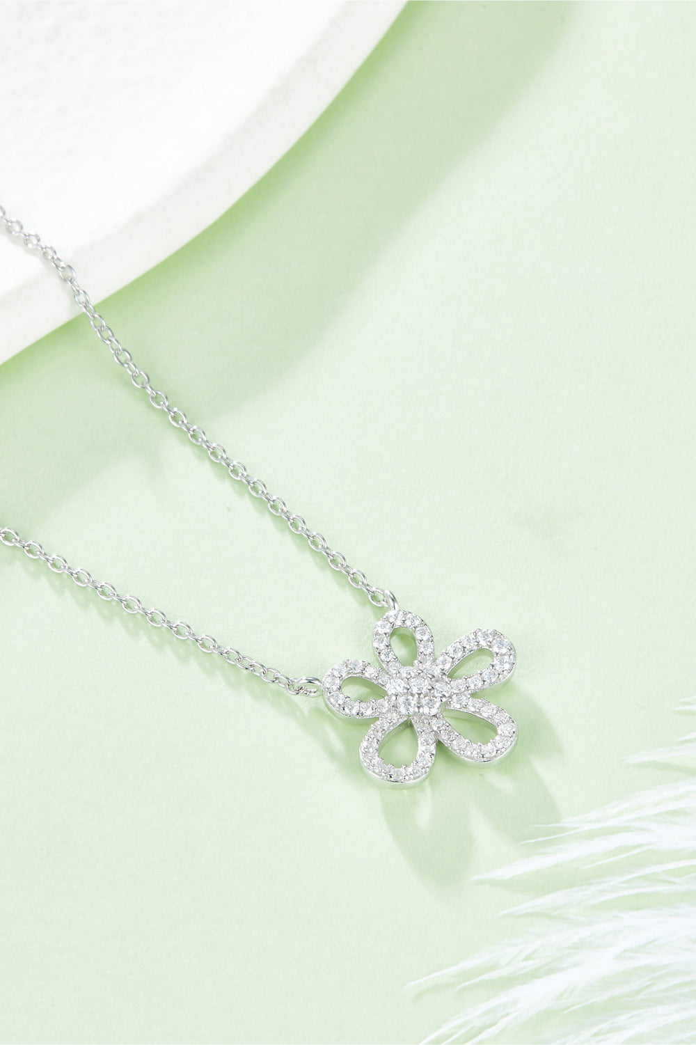 Moissanite Flower Pendant 925 Sterling Silver Necklace 1a1ac32dadb84e32b01c3dd962c1971f-Max Trendsi