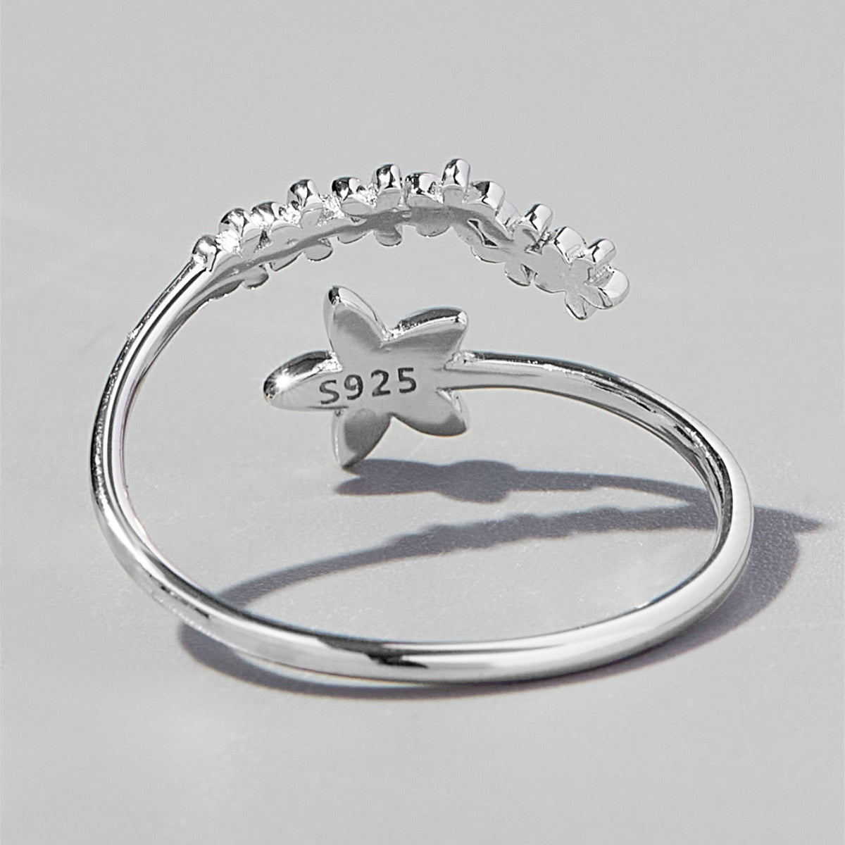 925 Sterling Silver Flower Ring 1b06ee38-0708-49a6-a787-665471001882-Max Trendsi