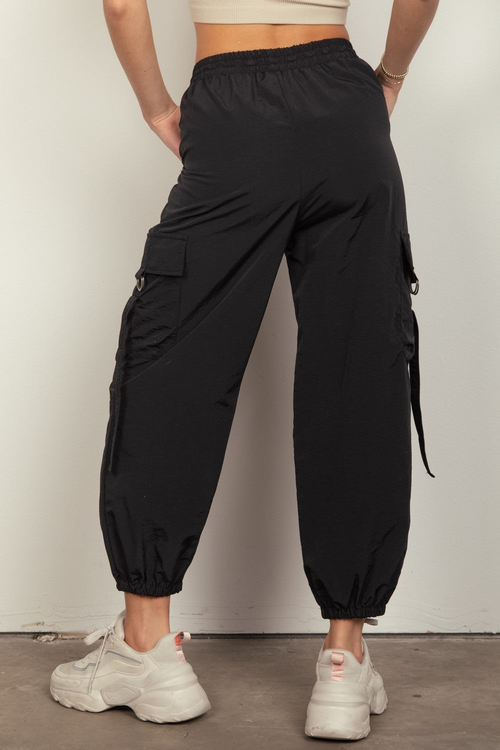 VERY J Elastic Waist Woven Cargo Pants 1c11ddd1-3700-4ead-9565-571cb2a6f7c9-Max Trendsi