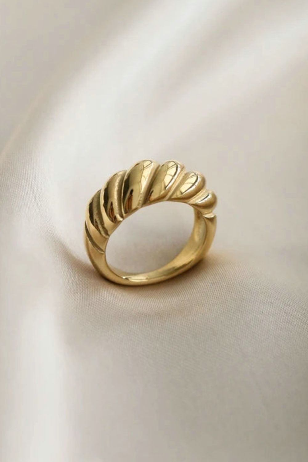 Gold Twisted Ring 1f04b5198cc5479a89d30d76ae8fcdec-Max Trendsi
