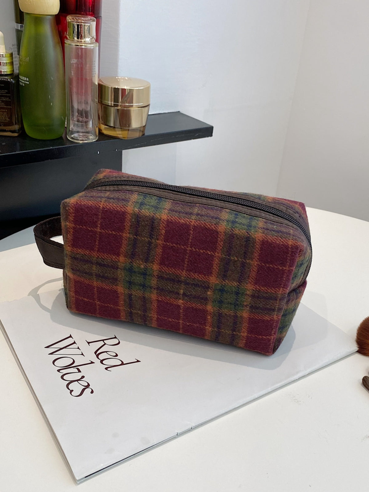 Contrast Plaid Clutch with Zipper 204d9d22-12b4-490e-9f38-a49e84f8e34b-Max Trendsi