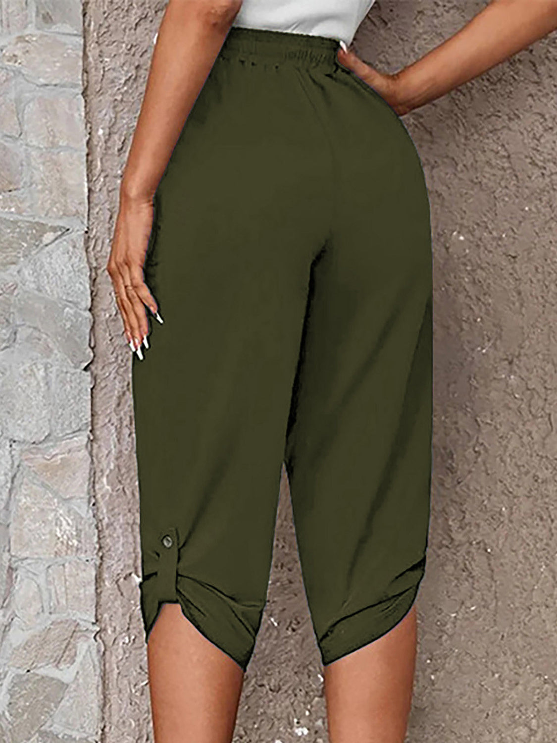 Full Size Roll-Tab Capris Pants 218777441549466198f6610d73b76a6a-Max Trendsi