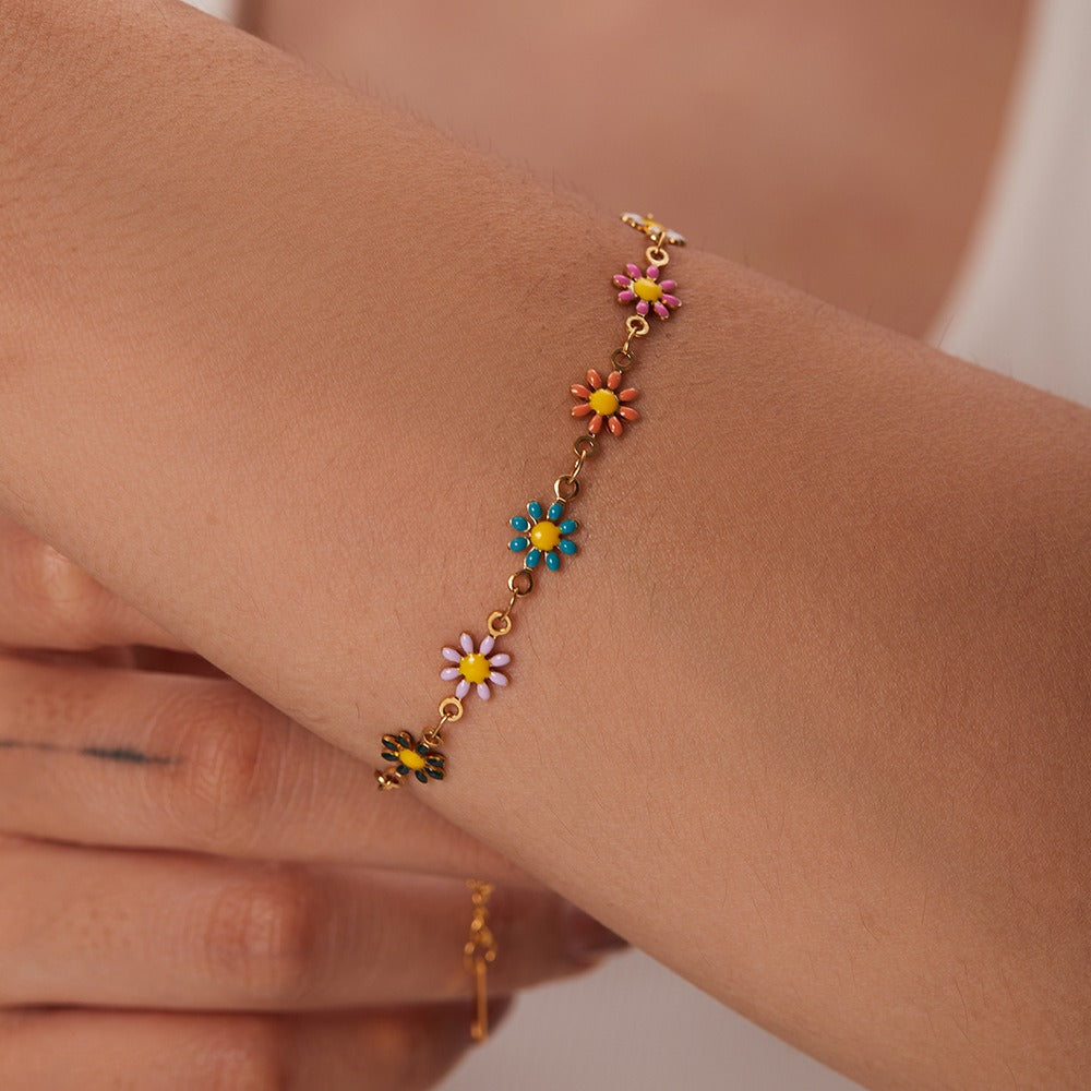 18K gold exquisite noble flower/daisy design light luxury style necklace bracelet ring earrings set 2773ea7d-57d4-41b8-9306-40cbbad4ffe3 Glownestbest