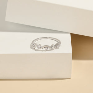 925 Sterling Silver Inlaid Zircon Ring 28a5a760-46d9-4725-a44a-9f9721323667-Max Trendsi