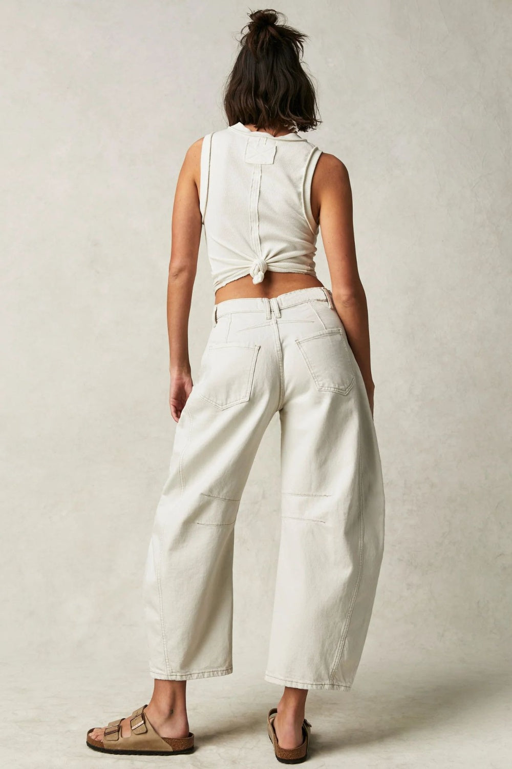 Wide Leg Jeans with Pockets 2c6d73ed-b2ed-4dfb-b1e2-f17b0527c9c9-Max Trendsi