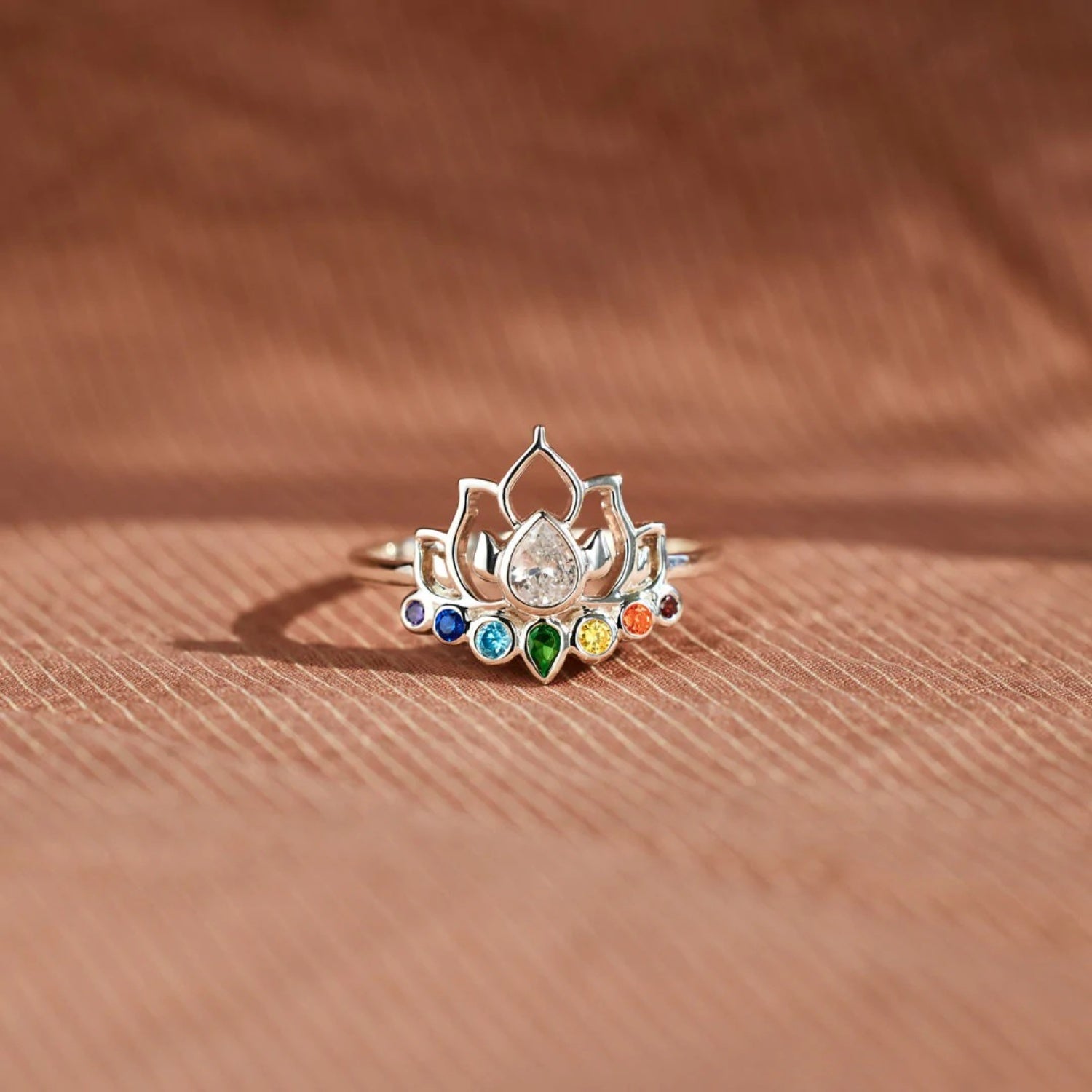 925 Sterling Silver Inlaid Zircon Lotus Shape Ring 2e080933-4bcf-41e9-b5c0-f1a28c90052c-Max Trendsi