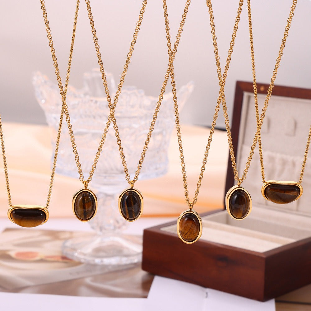 18K gold exquisite and noble geometric inlaid gemstone design simple style pendant necklace 328da3e1-3d01-494d-a7fd-1a3d1f17ff5d Glownestbest