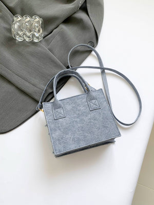 Raw Edge Plaid Shoulder Bag 347f46bb-01c5-4c5f-ab40-b39349e978c7-Max Trendsi