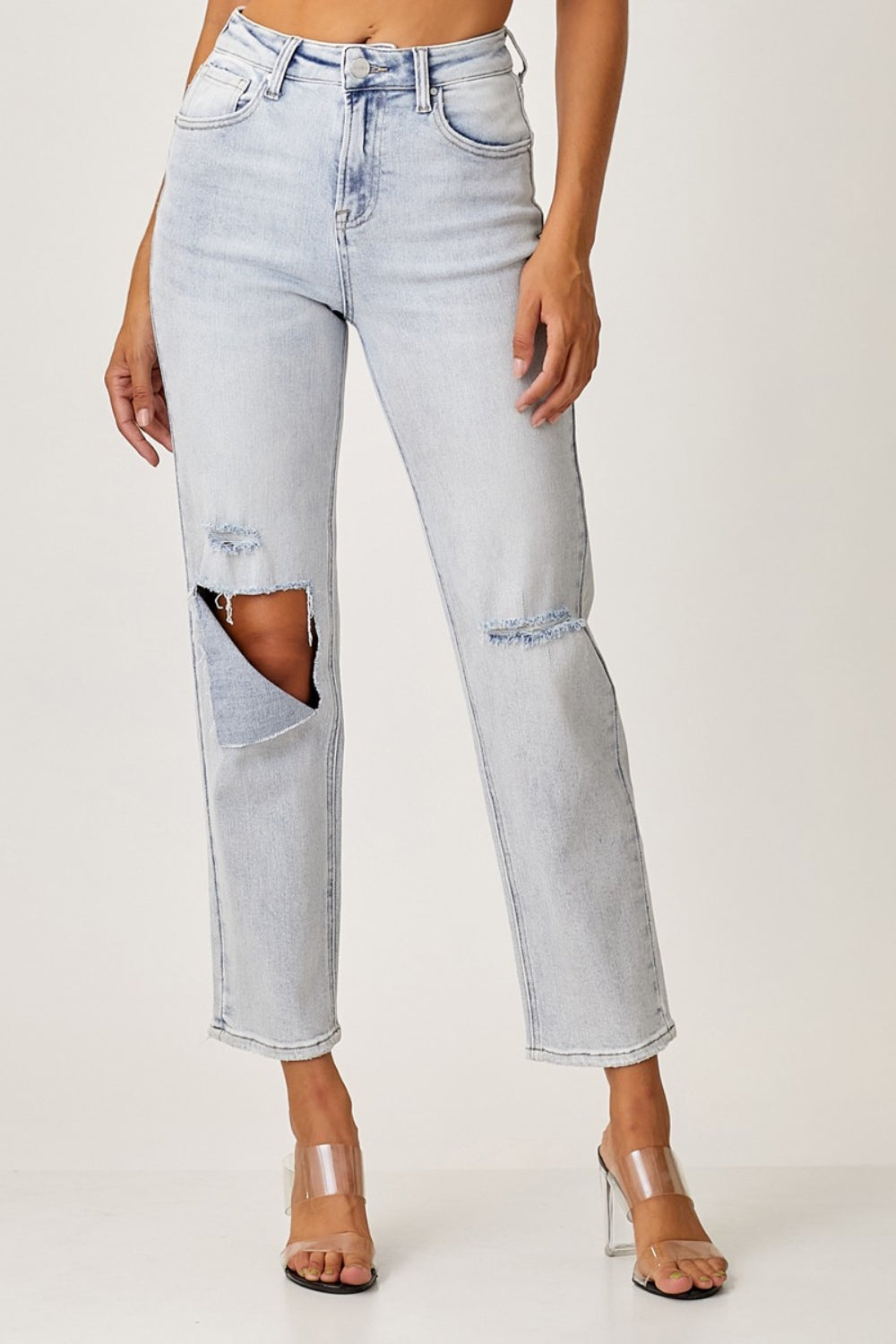 RISEN High Rise Distressed Relaxed Jeans Light 35333dc7-055d-4b65-a0b0-65636ea8f04e-Max Trendsi