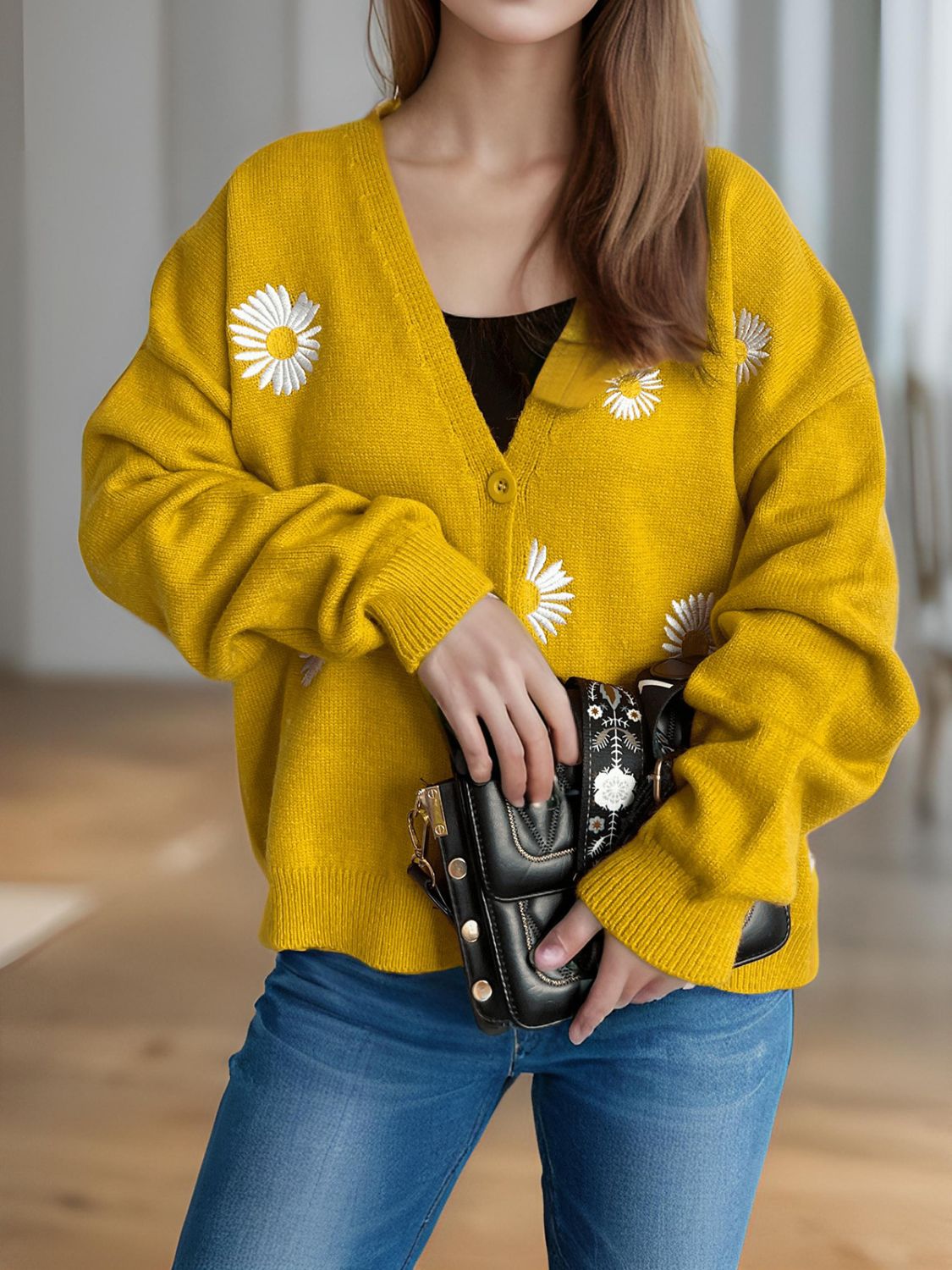 Daisy Button Up V-Neck Cardigan 35d9a28d-c0fb-406a-8657-0eee38e2c043-Max Glownestbest