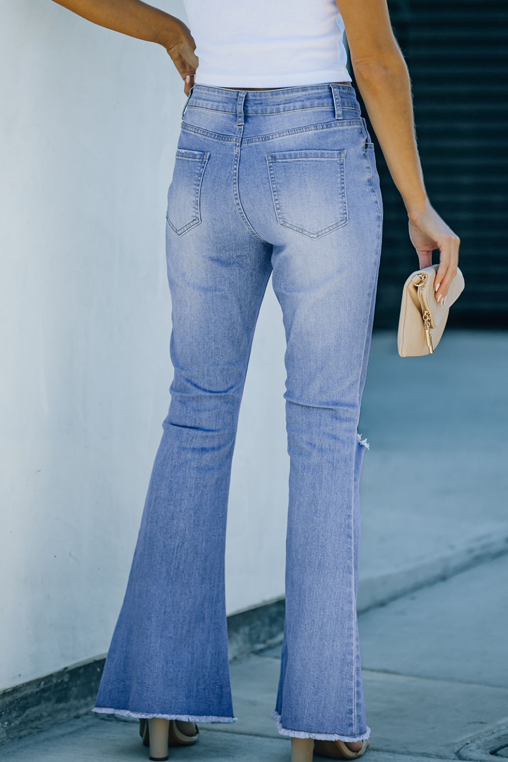 Button-Fly Distressed Raw Hem Flare Jeans 37119ba80a544e878c0e46f161f34893-Max Trendsi