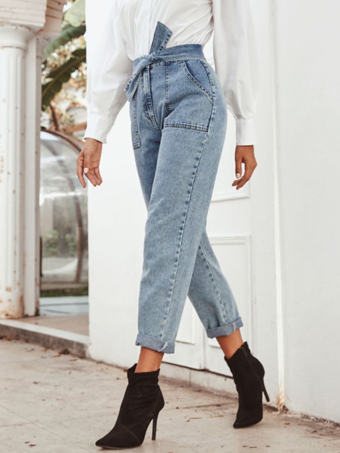 Tied Straight Leg Jeans with Pockets 39c84054-e87b-4f69-900e-6ae6758e0af7-Max Trendsi