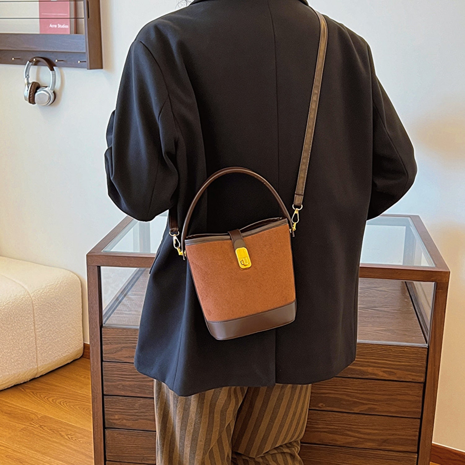 PU Leather Bucket Crossbody Bag 3b3e146a-a865-4fcd-85a2-2a0ff71d06eb-Max Trendsi