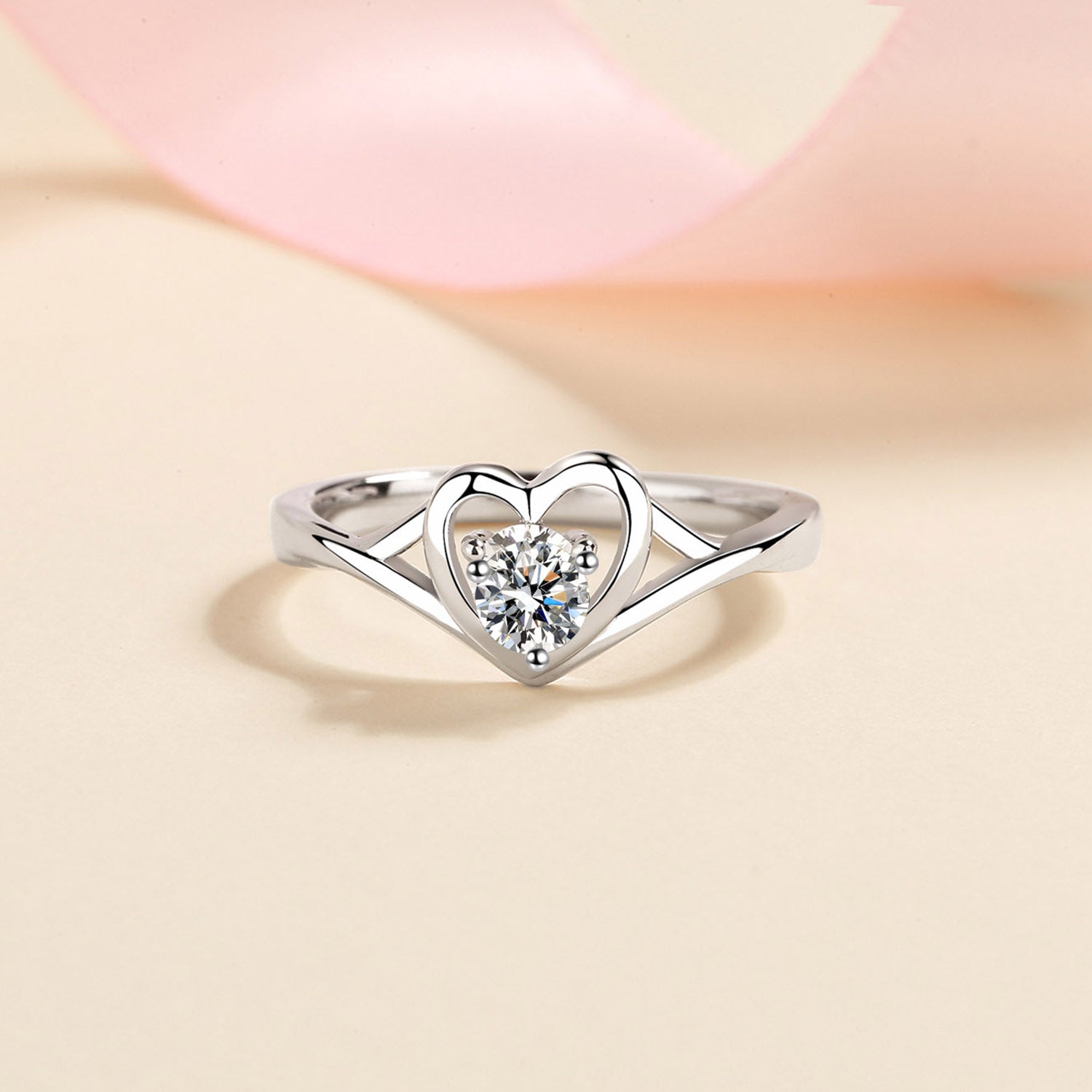 Moissanite Heart 925 Sterling Silver Ring 3d193838-e8bd-4964-9100-3da88ba471e1-Max Trendsi