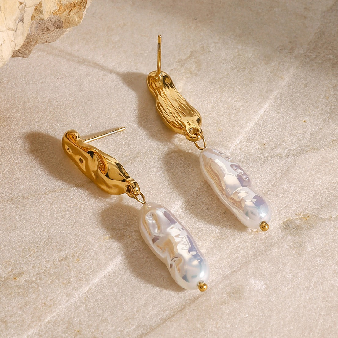 18K gold geometric shape with pearl design high-end earrings 3d624868-85be-43d5-b7ac-cba6f21fb6a3 Artshiney