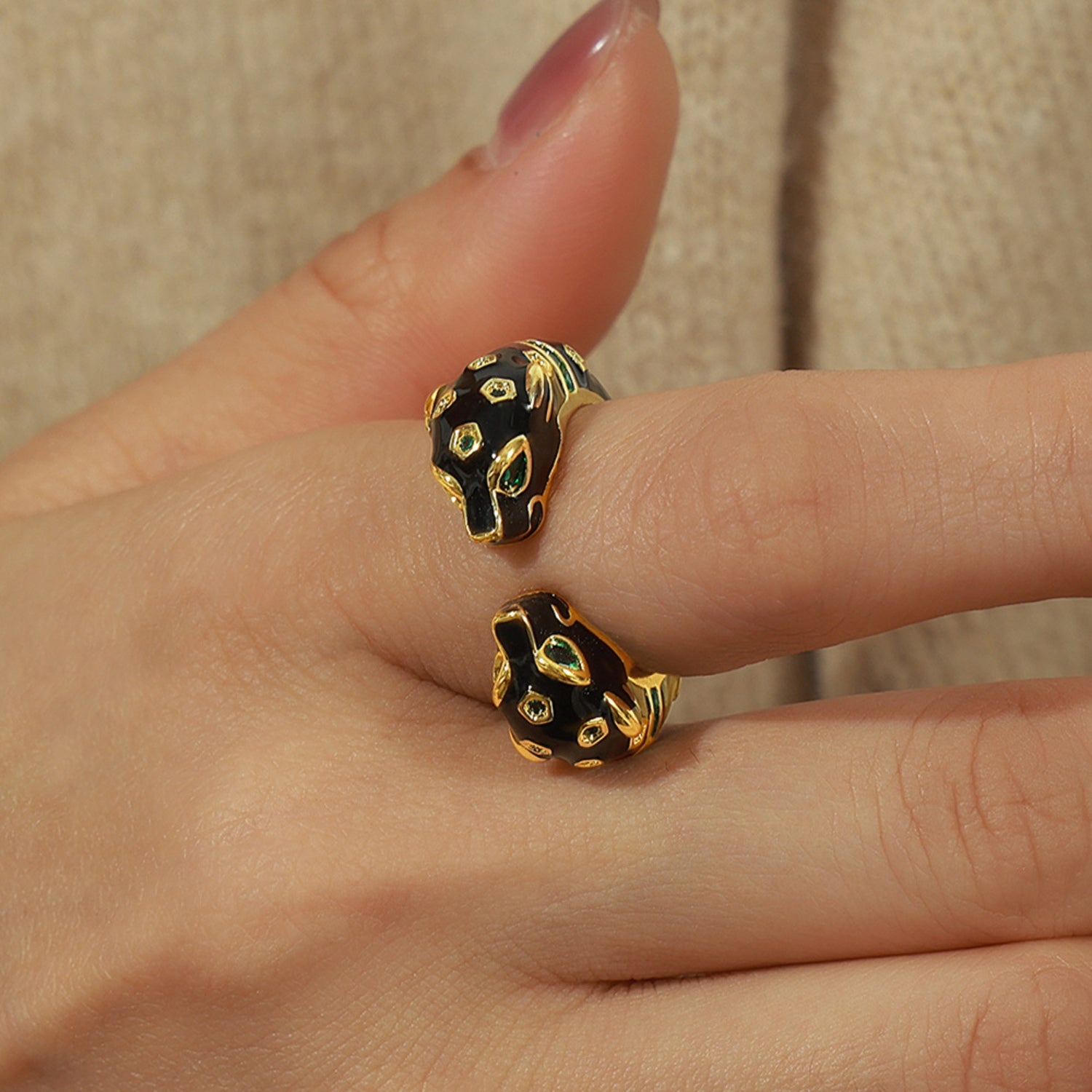 Inlaid Zircon Oil Drip Open Ring 3e80ae2d-295b-4311-9f69-c95972d0232b-Max Trendsi