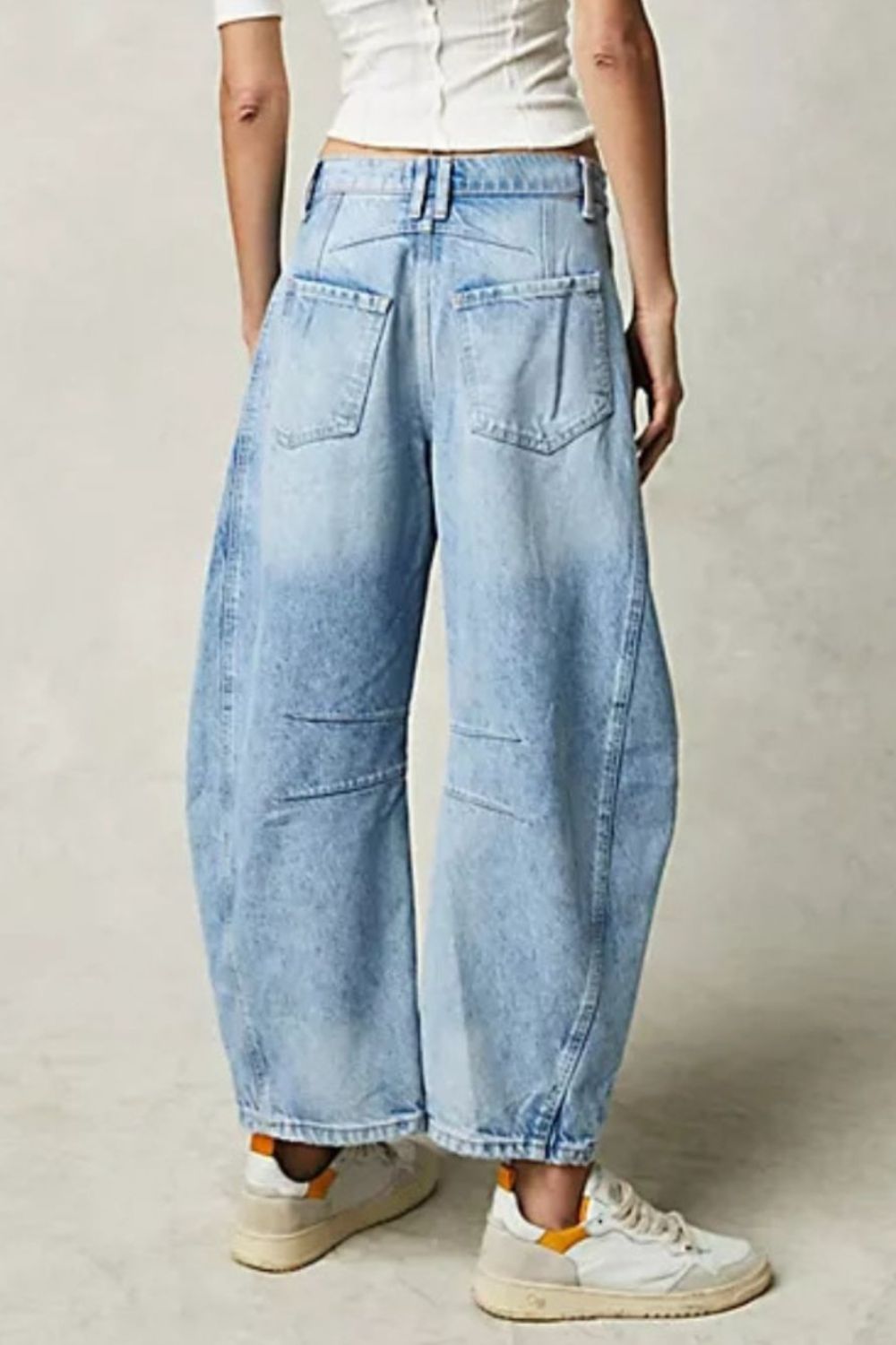 Wide Leg Jeans with Pockets 3edd8739-f73d-453b-b9f7-d21af14c79f2-Max Trendsi