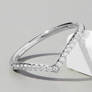 V Shape Inlaid Zircon 925 Sterling Silver Ring 3f054262-dee7-4b24-b77f-e986e1a767f4-Max Trendsi
