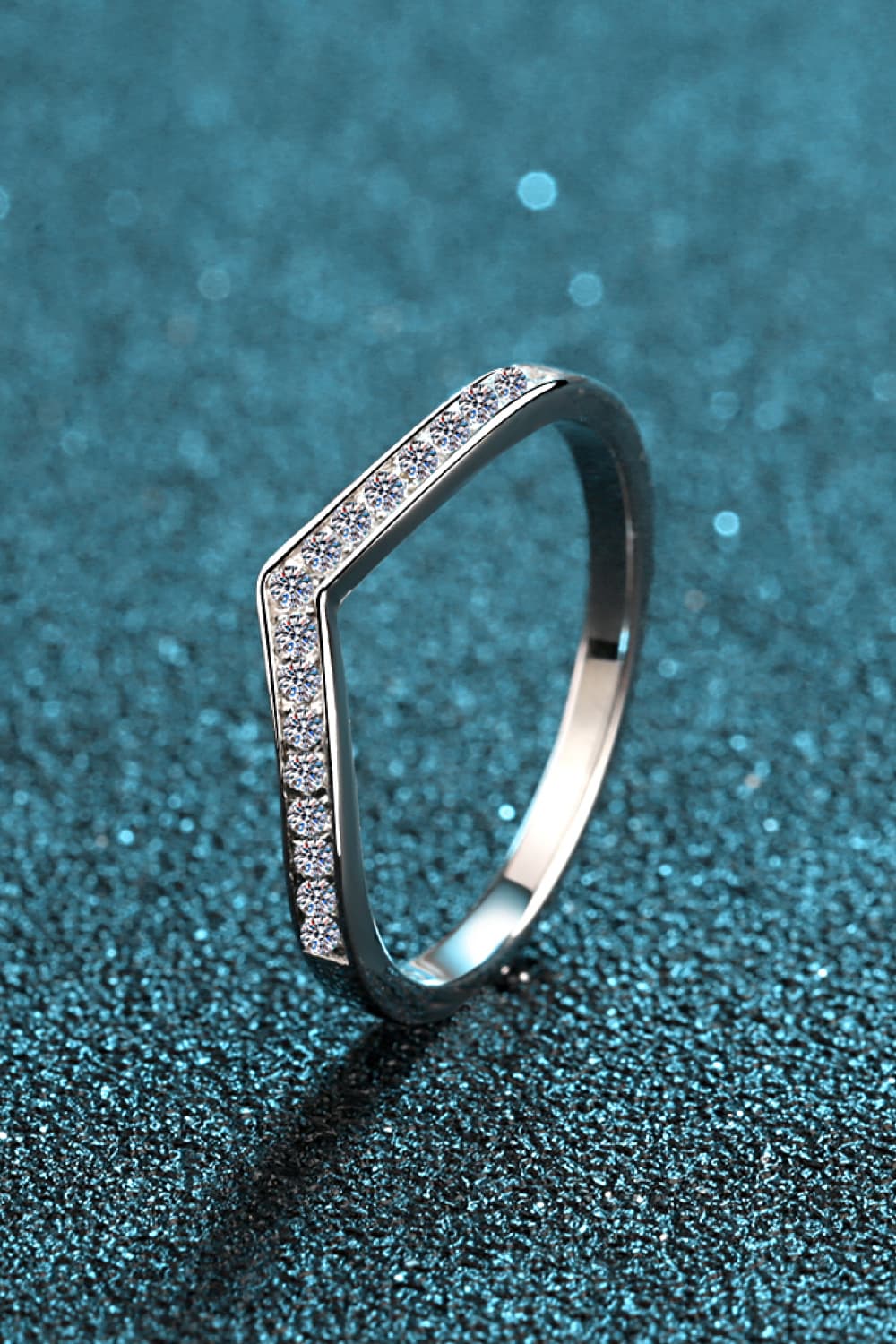 Minimalist Moissanite Rhodium-Plated Ring 3fc649c4024842aebf234f503f71ce9f-Max Trendsi