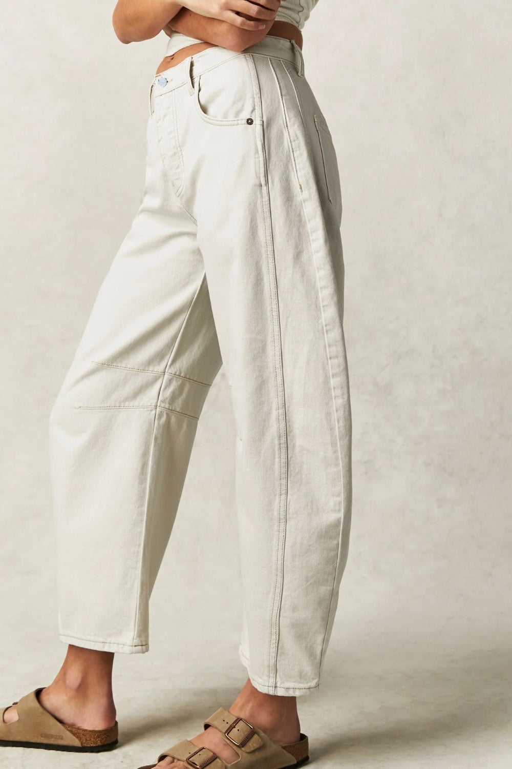 Wide Leg Jeans with Pockets 43573a99-b40b-46ca-b39c-e29ff217794f-Max Trendsi