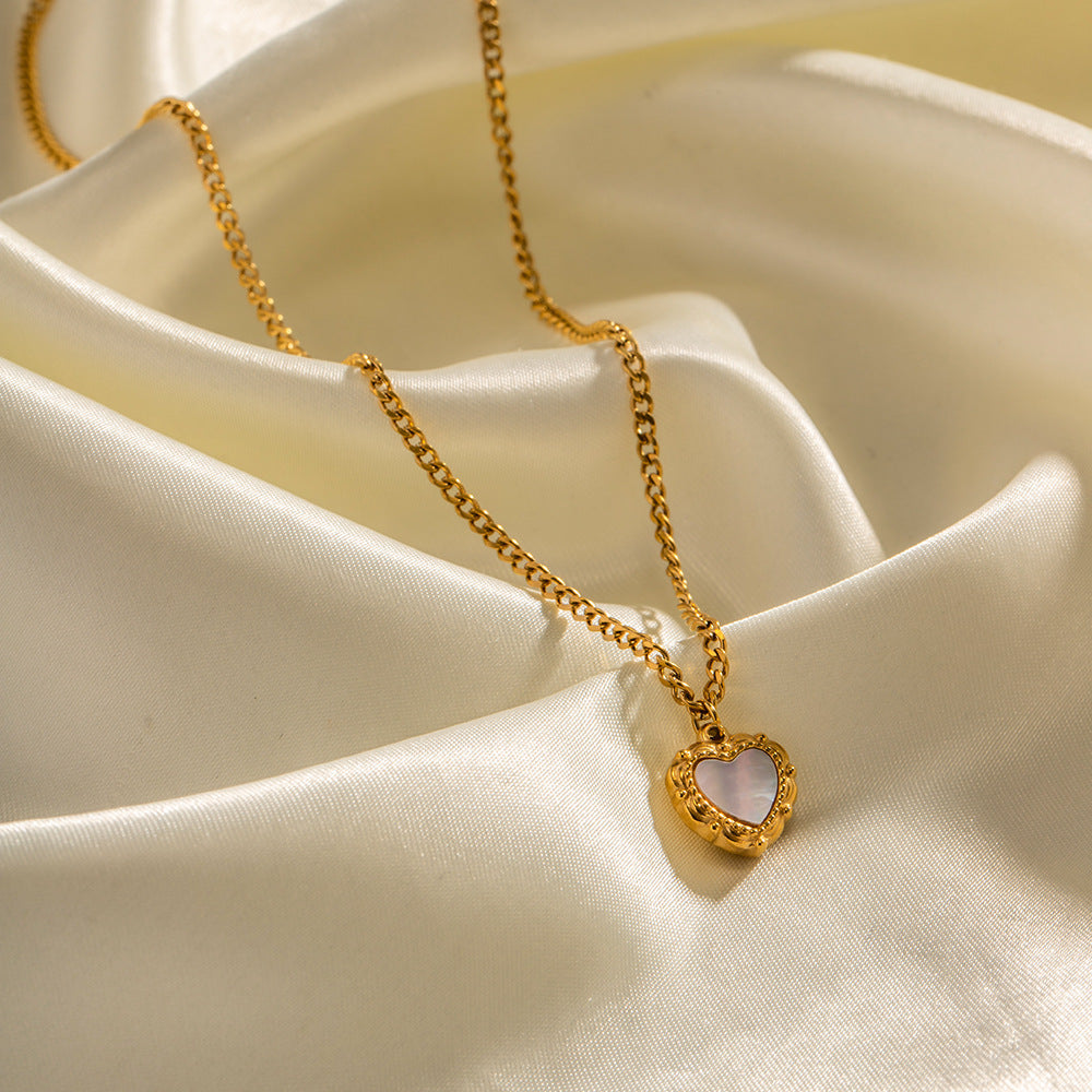 18K Gold Exquisite Fashion Heart Shape Design Versatile Necklace 43d6bacf-8cb0-4055-94cb-ba0bf673a5a3 Artshiney