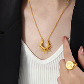 18K gold trendy and fashionable C-shaped star design simple style necklace Gold 46b20d97-f443-47a7-b8dc-1101a2f6cbff Artshiney