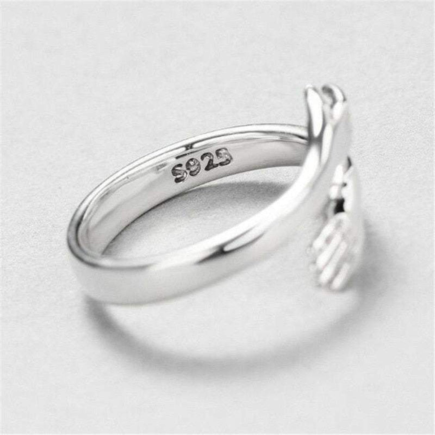 Hug Shape 925 Sterling Silver Bypass Ring 488153e4-69f6-42c4-9a48-7ba9ac69e80b-Max Trendsi