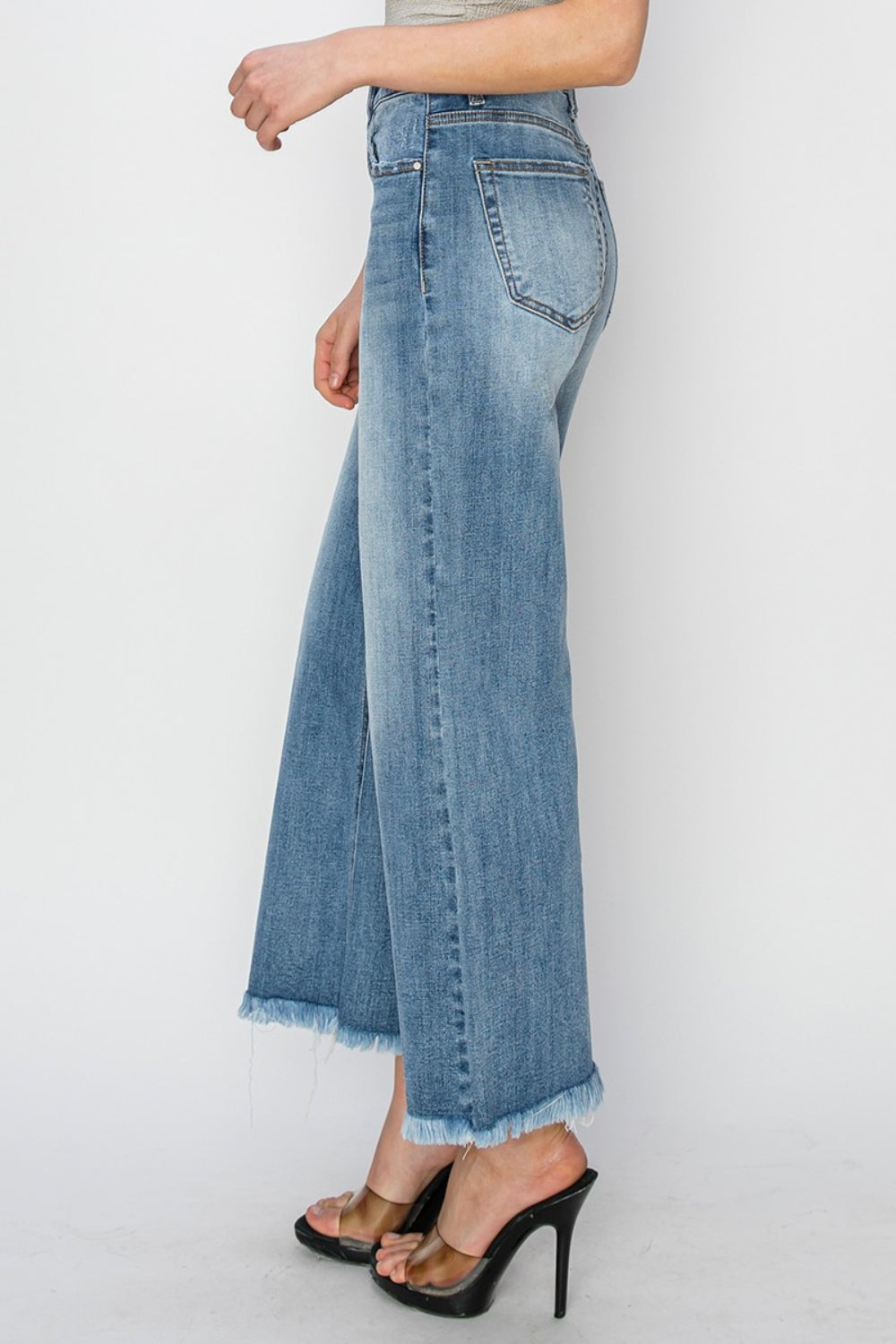 RISEN Raw Hem Cropped Wide Leg Jeans 489e6f15-7199-4618-a183-d58087a3a039-Max Trendsi