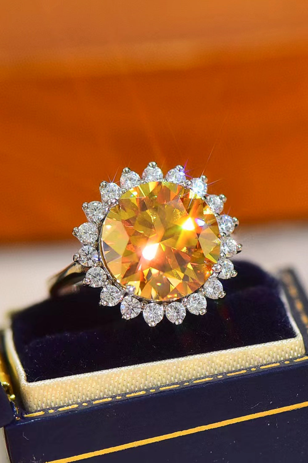 925 Sterling Silver 2 Carat Moissanite Sunflower Ring Sunflower 49756168904045c78bf9513851e0832e-Max Glownestbest