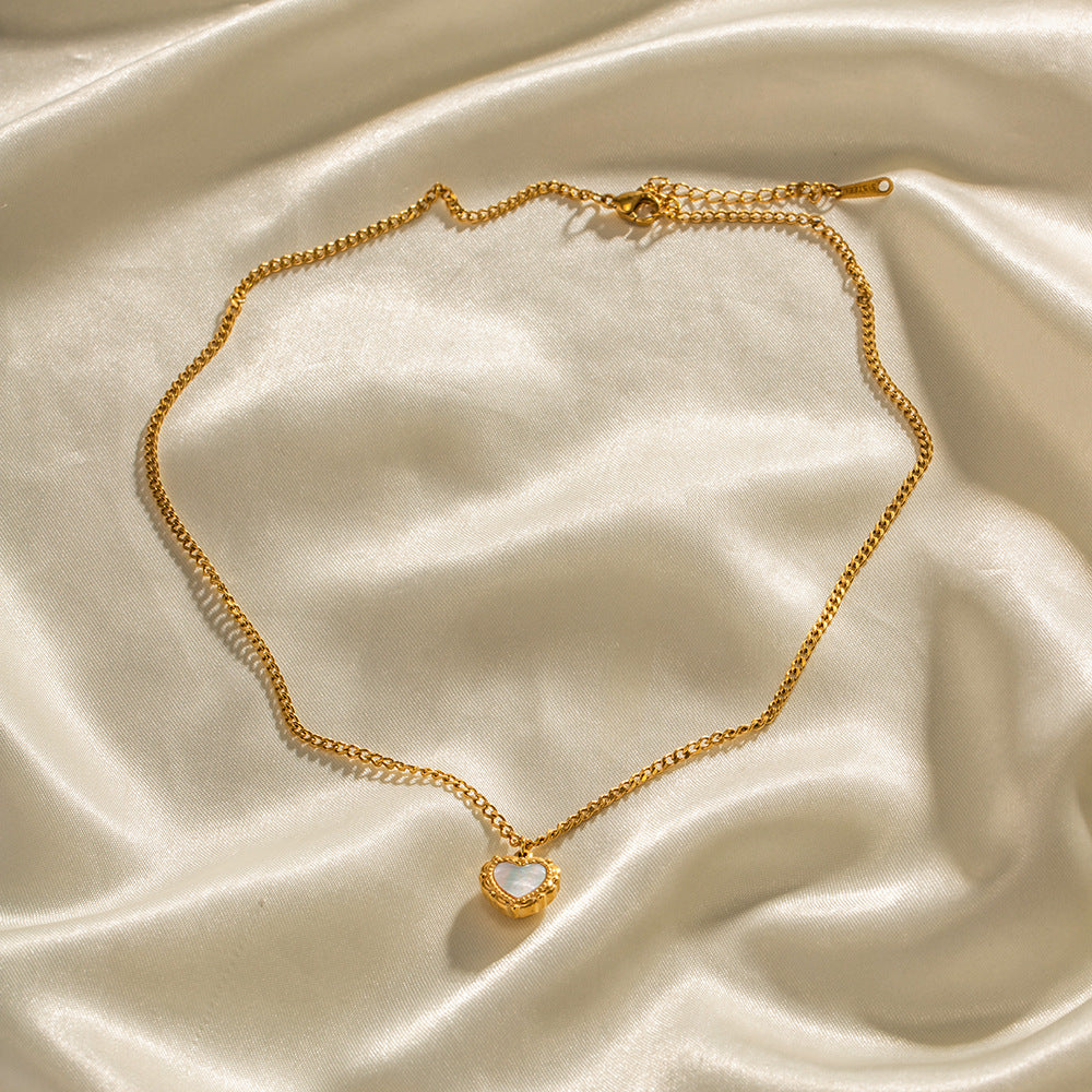 18K Gold Exquisite Fashion Heart Shape Design Versatile Necklace 498b92ce-1c8b-4f4e-9711-e05a3e785509 Artshiney