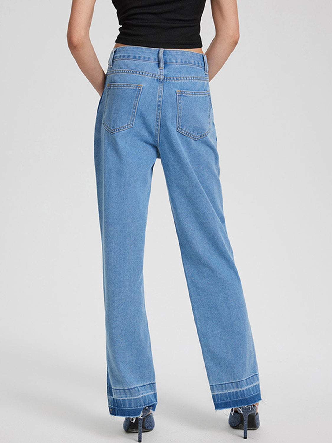 Slit Straight Leg Jeans with Pockets 4e88d483-c5f2-47fa-94cc-93b472725e9e-Max Trendsi