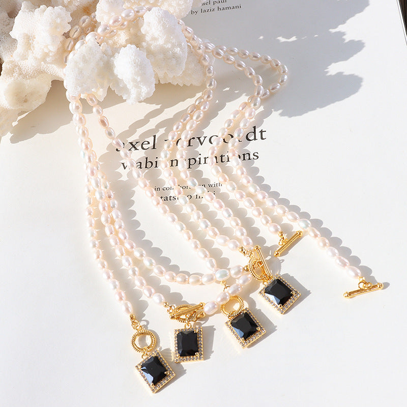18K gold exquisite dazzling pearl and square inlaid gem design pendant necklace 4fa850f2-4395-4237-80cf-881332f58a53 Artshiney