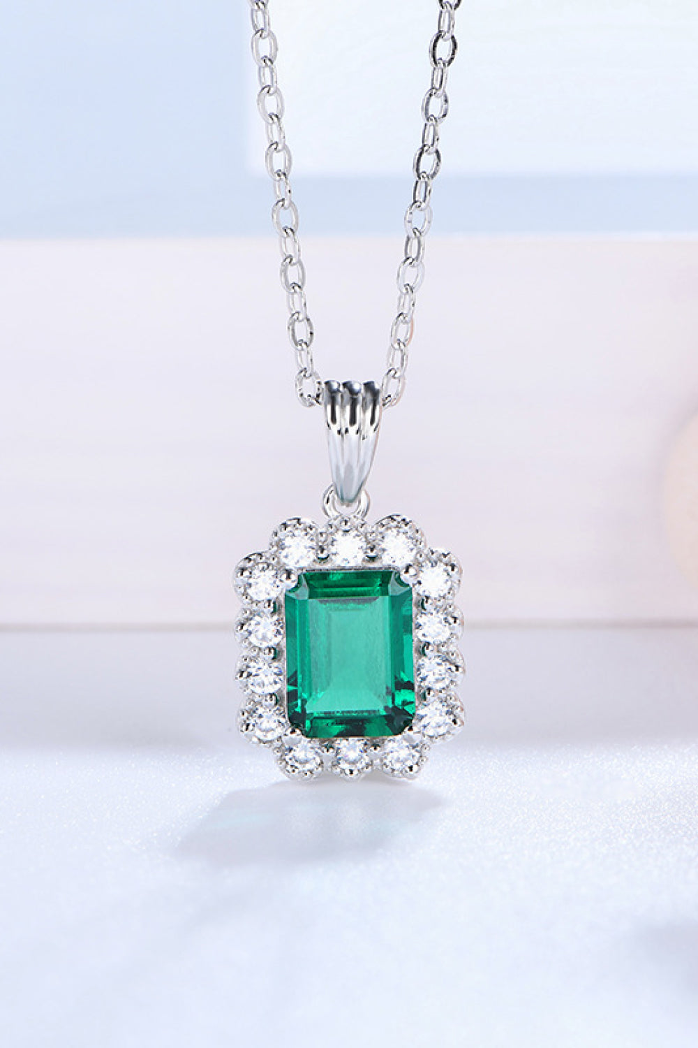 1.5 Carat Lab-Grown Emerald Pendant 925 Sterling Silver Necklace 4ff3678ae42a4ead9ae6b4b01ce8f486-Max Trendsi