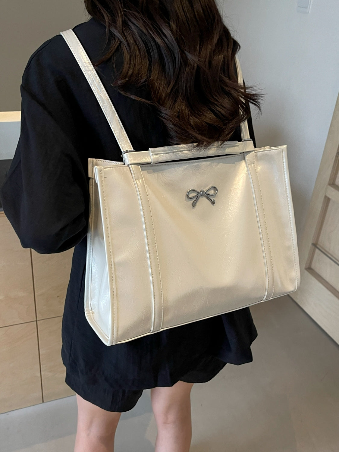 PU Leather Bow Shoulder Bag 503238c2-464d-4298-b83d-7ca782b76979-Max Trendsi