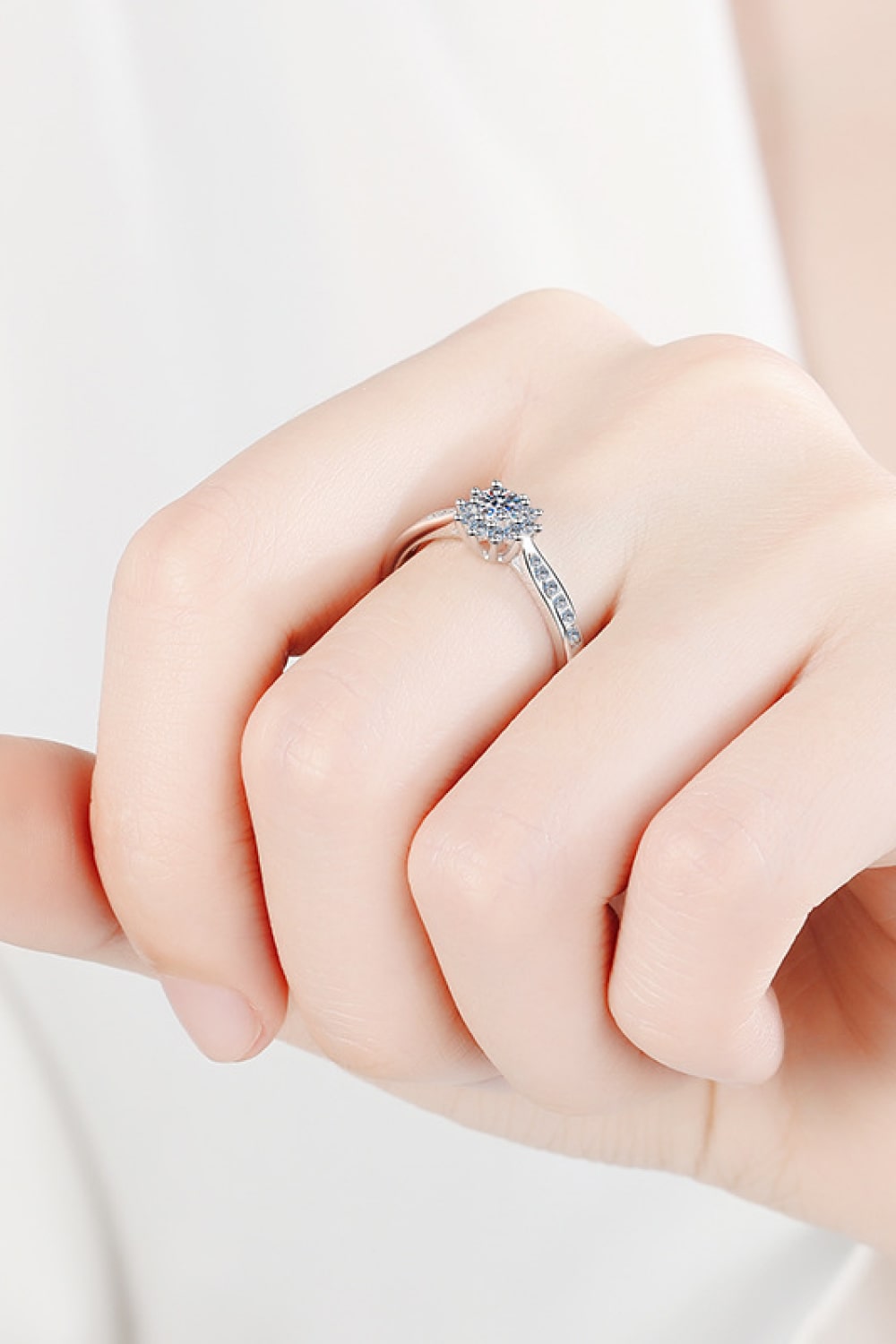 Moissanite Rhodium-Plated Snowflake Ring 5309c1d510bf4ae18d8e7b3f042202bd-Max Trendsi