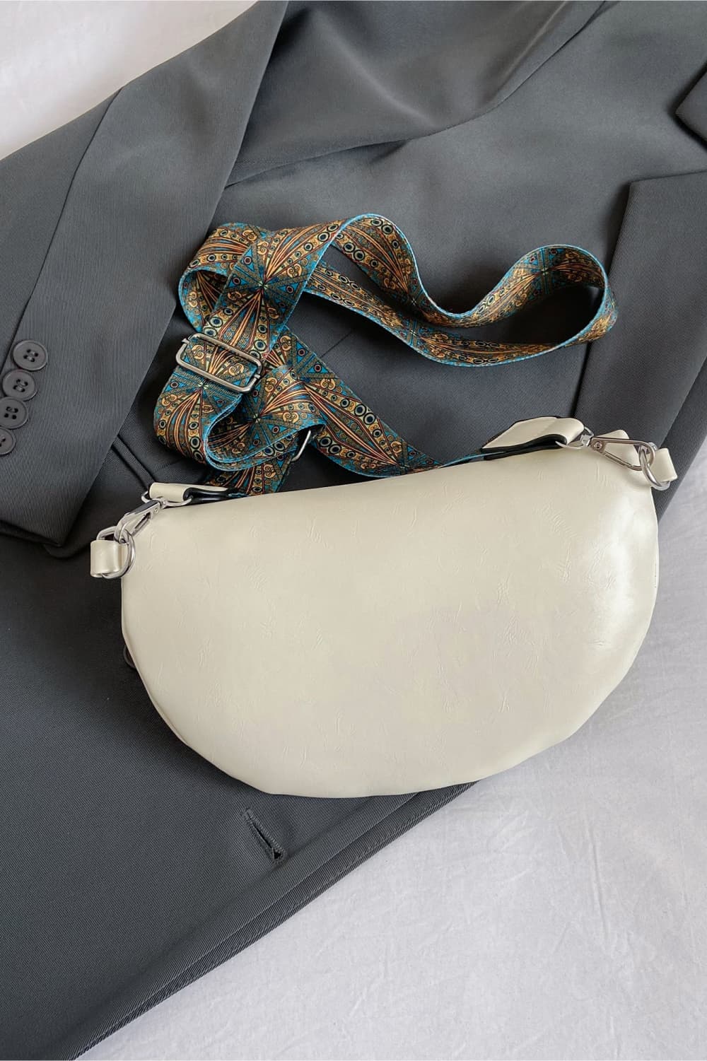 PU Leather Sling Bag 5650bbe731e34d1abbbdb89997e39262-Max Trendsi