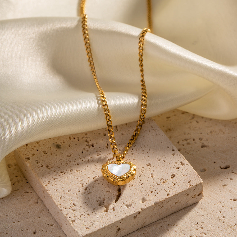 18K Gold Exquisite Fashion Heart Shape Design Versatile Necklace 56d279a0-bb47-44d6-b686-748fccda85e0 Artshiney